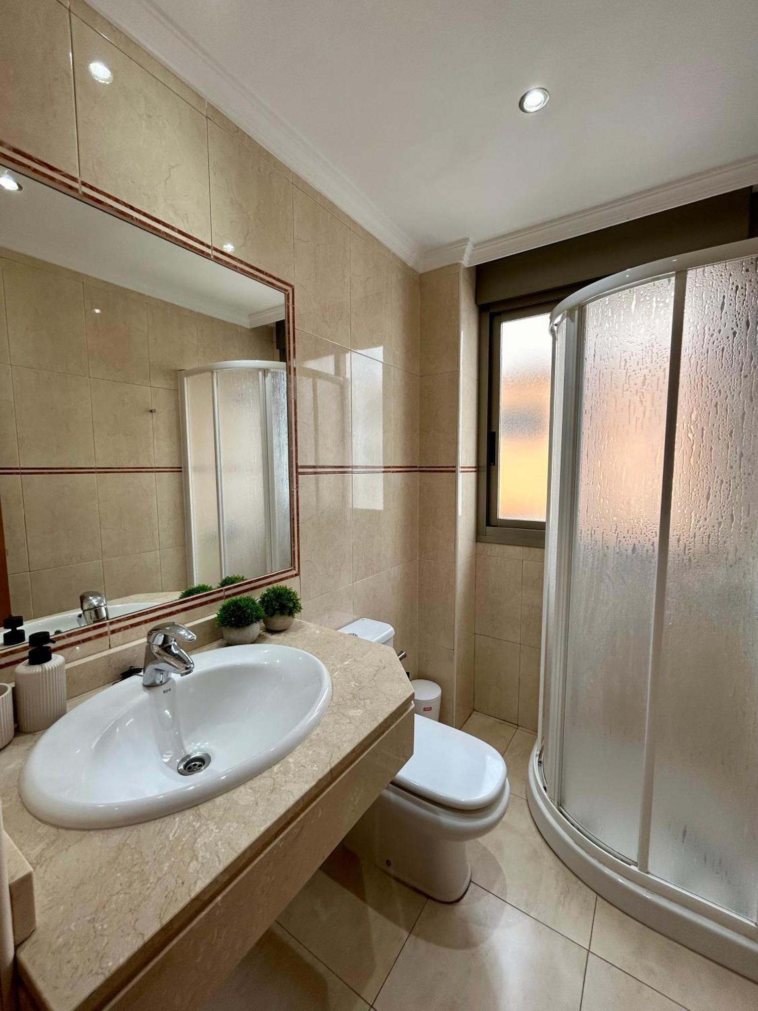 New Duplex Penthouse -150 M2 -canteras Beach -parking -3 Bedrooms - 2 Bath - Ocean View -wifi Leilighet